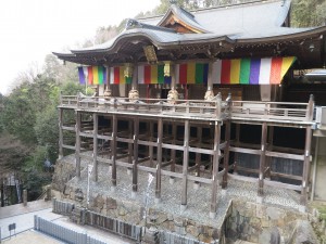 狸谷山不動院斜め