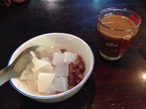 「ティエム アン フォーン ヴィエット(Tiem an HUONG VIET)」スイーツ