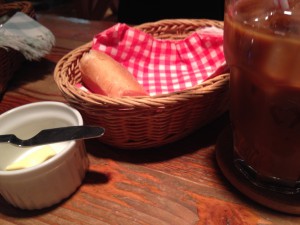 セカンドハウス東洞院店パン