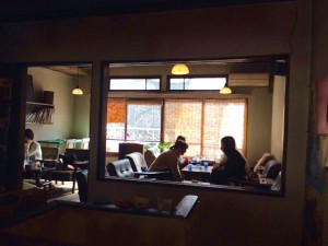 mahola'n'luluマホランルル店内