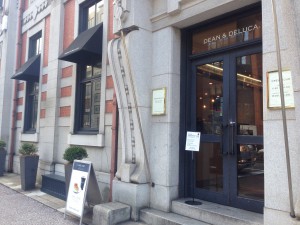 ディーン&デルーカ入り口