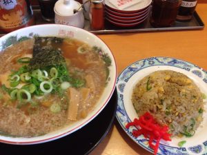 三条珍遊ラーメンチャーハン