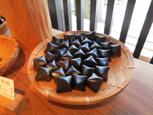 創作雑貨小物こにし紫