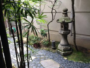 晦庵 河道屋 本店坪庭