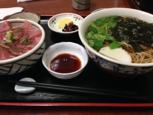 わたつね鉄火丼そば