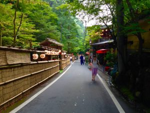 貴船仲よし