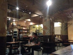 カフェ「Cafe Independants カフェ・アンデパンダン」2