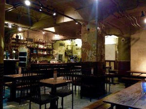 カフェ「Cafe Independants カフェ・アンデパンダン」7