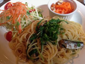 カフェ「Cafe Independants カフェ・アンデパンダン」9