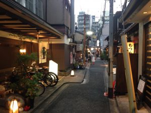 京都町家リノベ居酒屋で結果通ってしまう おうちごはんここら屋 烏丸店 京都観光とグルメのブログ