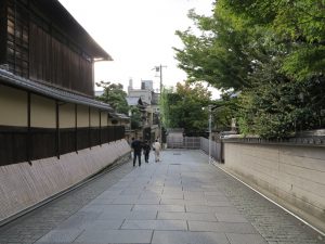 石塀小路八坂神社32